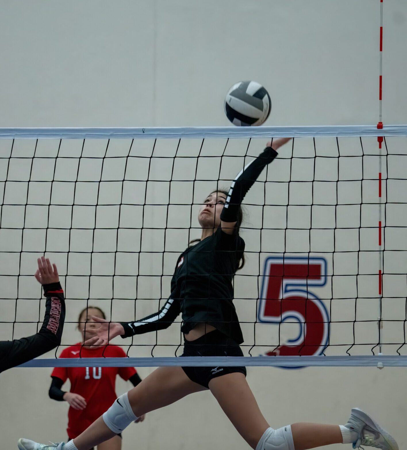 LA "TÉCNICA Y TÁCTICA" EN EL MINIVOLEY